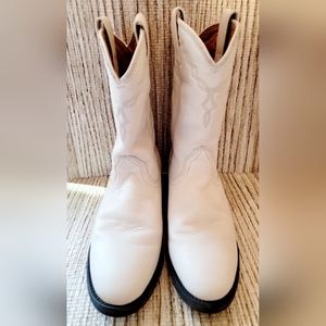 Ariat Womans Mid Calf boots size 9B